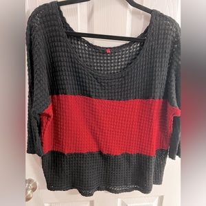 Crocheted sweater in black and burgundy